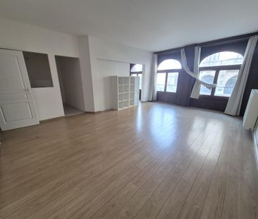 Location Appartement 3 pièces 68m² LILLE 59000 - Photo 2