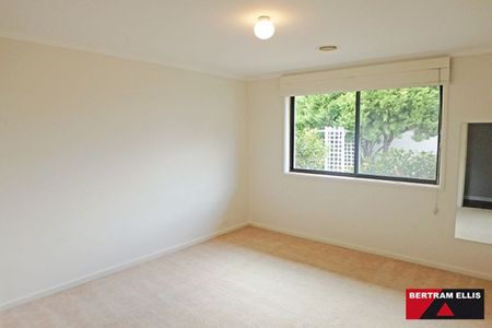 Three Bedroom Ensuite Townhouse - Photo 4