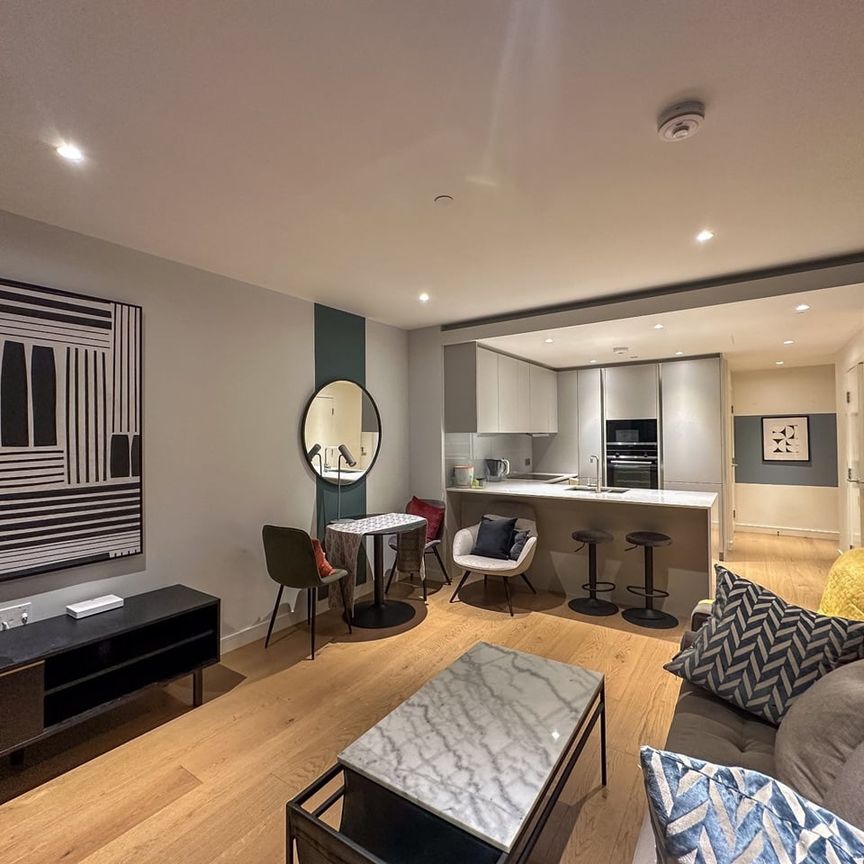 1 Bed Flat, Hampton Tower Sqp, E14 - Photo 1