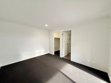 2/3 Turnberry Close, Fletcher - Photo 2
