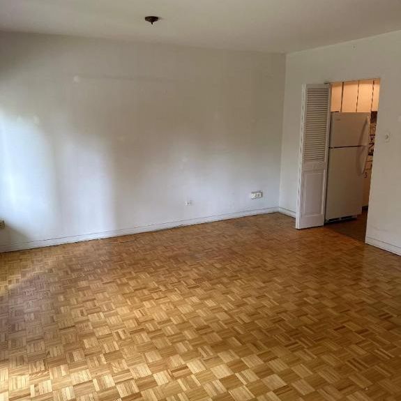 2 CH - 1 SDB - St-Laurent - $1,595 /mo - Photo 1