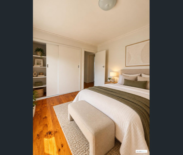 Comfortable & Convenient Living in the Heart of Fawkner! - Photo 2