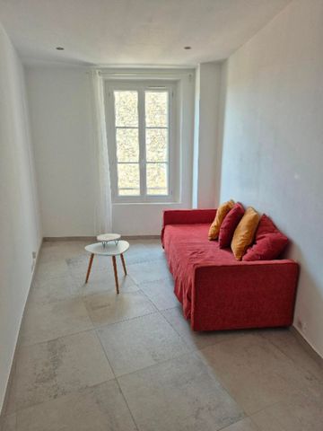 Location Appartement 3 pièces 60m² FAYENCE 83440 - Photo 2