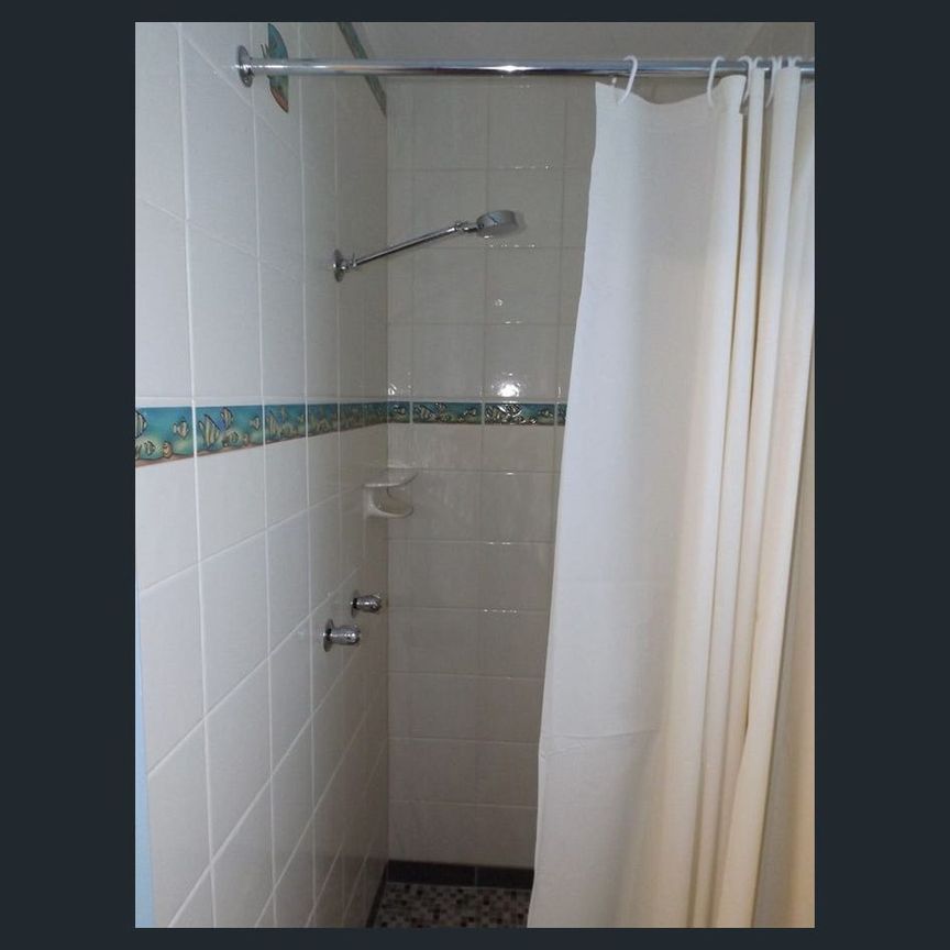 Partly Furnished Studio Unit - Photo 2