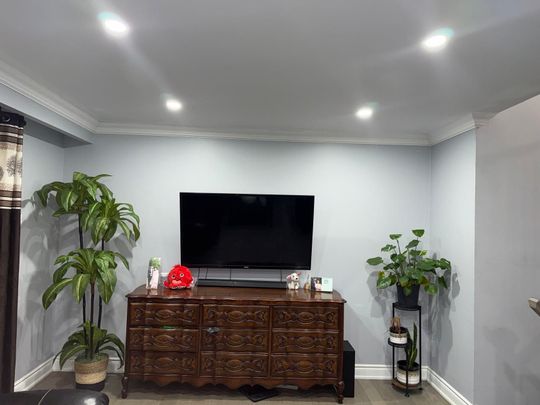 For Lease - 72 Rotherglen Court, Brampton, Ontario - Photo 1