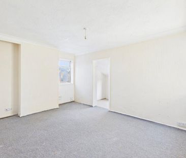 3 bedroom detached house to rent - Photo 3