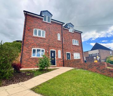 4 bedroom semi-detached house to rent - Photo 6