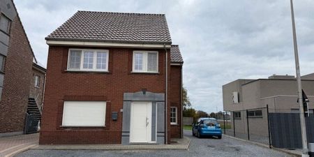 Woning te huur in Neeroeteren voor € 1.200 met 3 slaapkamers - Foto 4