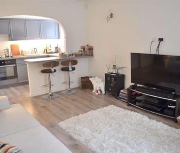 Heritage Court, Bradley Close, Belmont, Sutton, SM2 - Photo 3