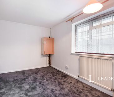 3 bedroom semi-detached to rent Scott Road, Stevenage, SG2 0BZ - Photo 6