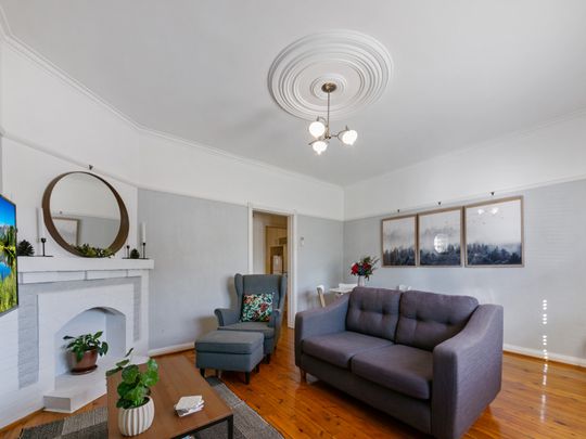 2/119 Hawthorne Parade, Haberfield NSW 2045 - Apartment For Rent | Domain - Photo 1