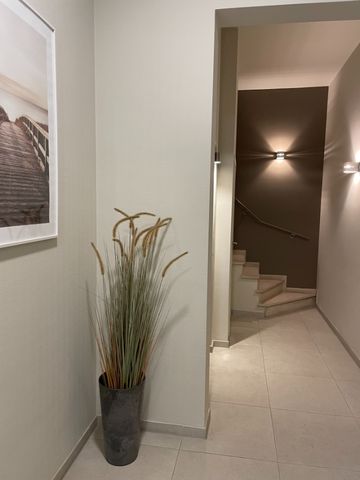 Twee slaapkamer appartement + garage - Foto 2