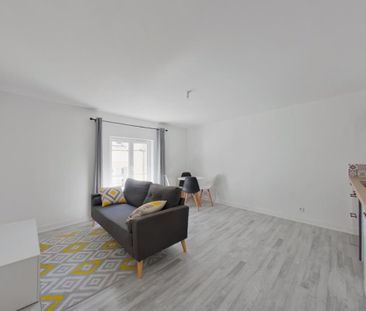 Location Appartement 2 pièces Meublé 34m² CHATELLERAULT 86100 - Photo 1