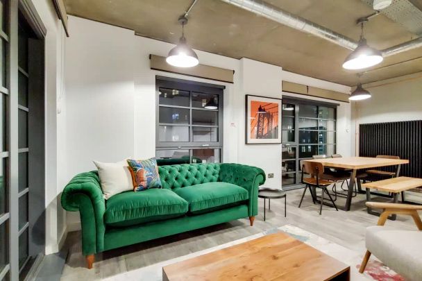 3 Bed Apartment - Photo 1