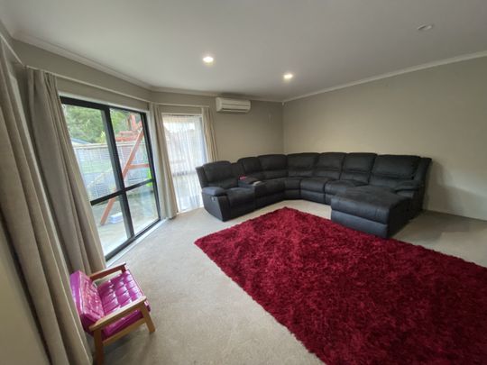 13 Aragon Grove, Upper Hutt - Photo 1