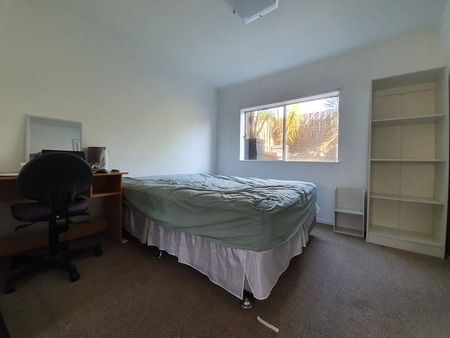 Studio for working professional or student - Photo 4