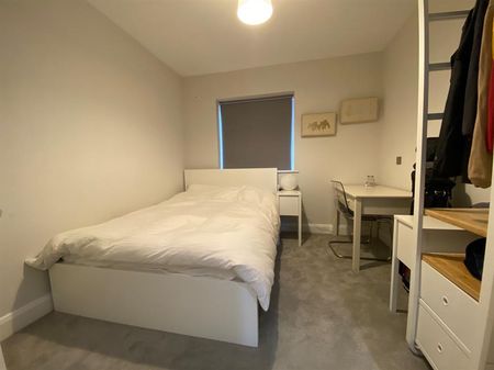 BROOKWOOD/WOKING - Photo 2