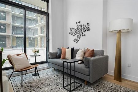 Jacques condo apartments for rent in Ville-Marie - Photo 4