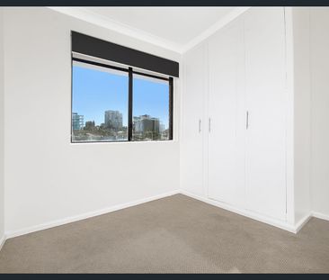 Top Floor Living Moments from Wollongong Harbour - Photo 1