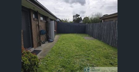 Close to Everything - Photo 2