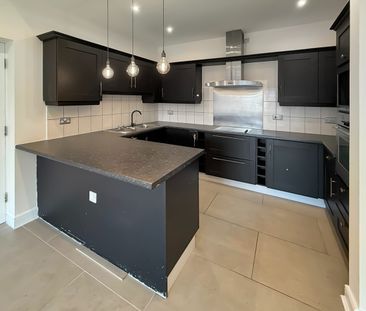 2 Bed Flat, Ullswater House, L17 - Photo 5