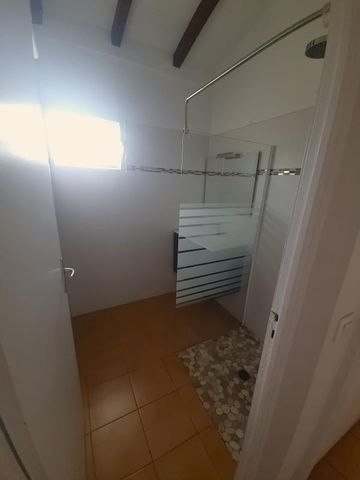 Location Maison 5 pièces 105m² BAIE MAHAULT 97122 - Photo 4
