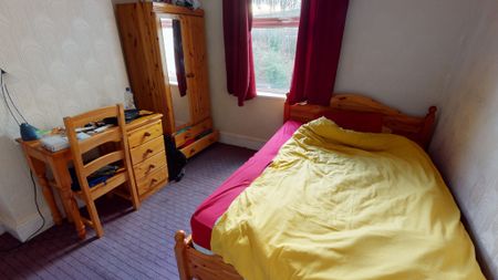 136 Hubert Road Selly Oak - Photo 3