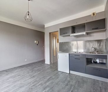 Location Appartement 2 pièces 30m² ST LO 50000 - Photo 5