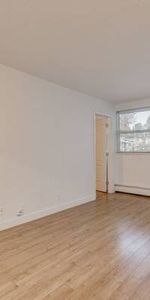 COZY 1 BDR APT NEAR TRANSIT & SHOPS WITH HALF A MONTH FREE RENT - Photo 4