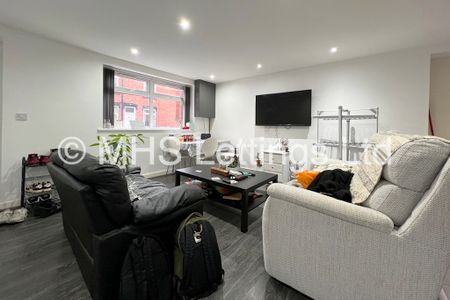 12 Harold Mount, Leeds, LS6 1PW - Photo 4