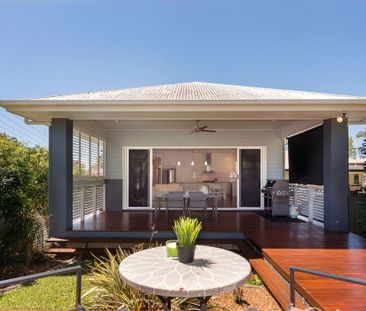 Stunning Home Perfect Location - Photo 4