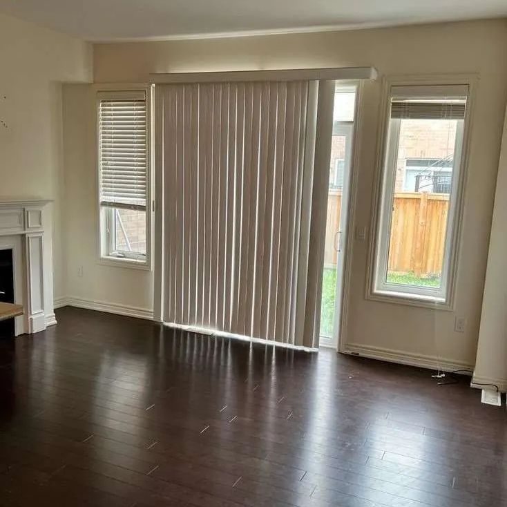 55 Kempsford Crescent - Photo 1