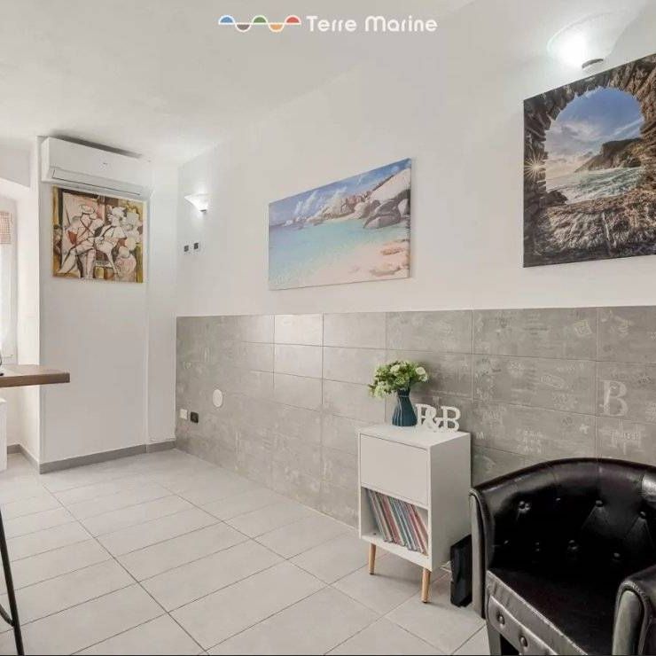 Bilocale via Nino Bixio 22, Centro Storico, La Spezia - Photo 1