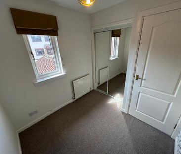 4 bedroom detached house to rent - Photo 6