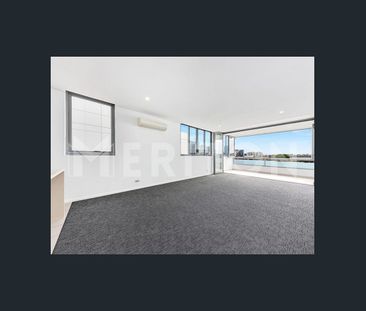 BEAUTIFULLY LOCATED ONE BEDROOM APARTMENT - Photo 2