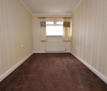 3 bedroom terraced house to rent - Photo 6