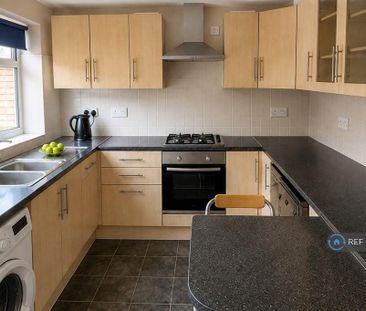 2 bedroom semi-detached house to rent - Photo 4