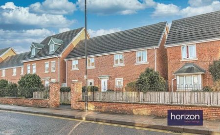 Clough Close, Middlesbrough, North Yorkshire, TS5 5EX - Photo 2