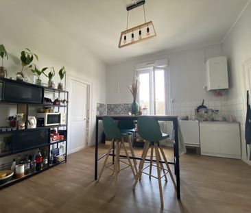 Location Appartement 3 pièces 79m² ST HILAIRE ST FLORENT 49400 - Photo 4