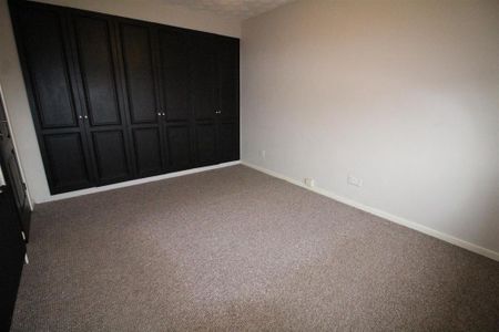 3 bedroom detached house to rent - Photo 4