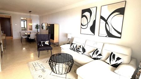 Apartamento planta baja en alquiler en Marbella, Marbella - Photo 4