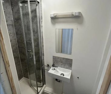 Studio Flat, Davidson Road, CR0 - Photo 1