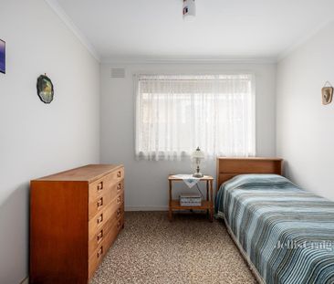 121 Mackie Road, Bentleigh East - Photo 2