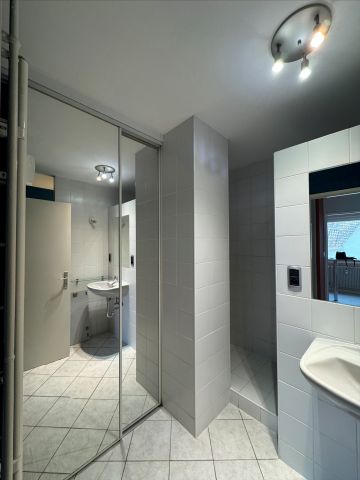 Location Appartement 2 pièces 57m² - Photo 3