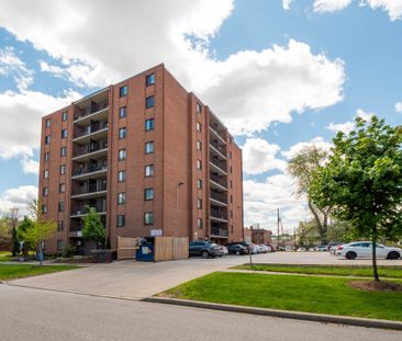 Askin Tower Apartments - Photo 6