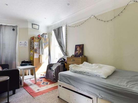 Brunswick Place, Hove, BN3 - Photo 1