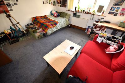 6 bedroom House in Richmond Avenue, Leeds - Photo 4