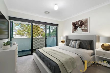 “Spacious And Modern Four Bedroom Home in Private Enclave !!” - Photo 4