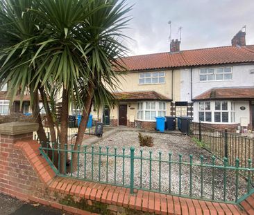 3 Bedroom Terraced House To Rent - Photo 2