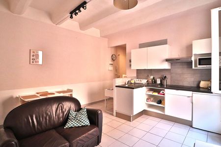 Apartment - Photo 2